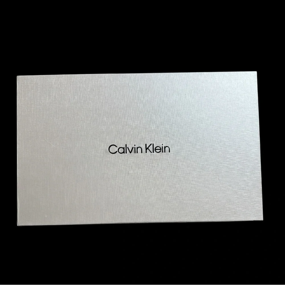 Calvin Klein this calvin